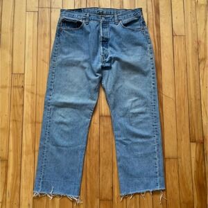 Levi's 501 Button Fly Jeans Light Wash Distressed Frayed Hem W36 L32